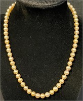 ELEGANT PEARL NECKLACE W 14K GOLD CLASP