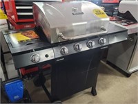 Char Broil - 4 Burner Gas Outdoor Grill