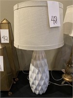 27.5 “ CONTEMPORARY WHITE CERAMIC TABLE LAMP