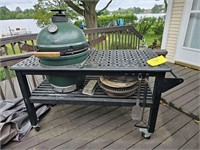Big Green Egg on really nice rolling cart w/