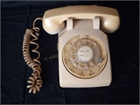 Vintage Cream Rotary Telephone