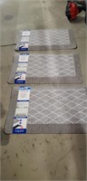 3 Clorox comfort air mats