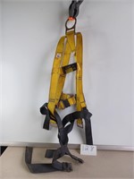 GUARDIAN FALL PROTECTION HARNESS SIZE M-L