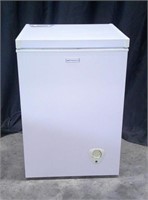 SMALL EMERSON CHEST FREEZER WORKING