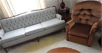 5pcs of upholstered furniture to include: