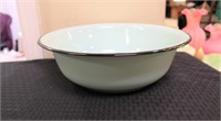Green enamel wash bowl