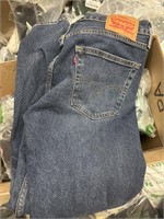 Size 31 X 32 Levi's men's Jeans