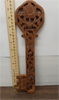 Wooden hand carved key holder wall mount. 12in
