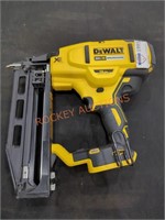 DeWalt, 20V 16 gage, Straight nailer, tool only