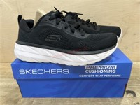 Men’s size 10.5 Skechers