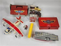 ASSORTED LOT OF VINTAGE MICRO MACHINES BUILDINGS