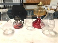 Lot of miscellaneous oil lamps and parts