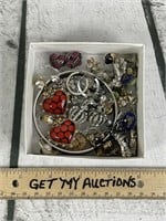 Large Lot of Earrings / Jewelry Pieces