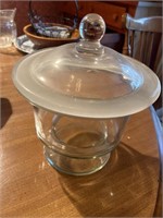 Antique medical jar w/lid