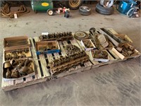 (2) Pallets of Misc Car Parts