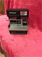 Vintage Polaroid Camera Sun 600-LMS