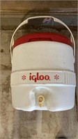 Igloo Red/White Plastic Water Cooler