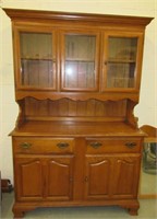 MAPLE DINING HUTCH
