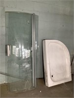 Base et portes de douche vitrées