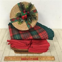 CHRISTMAS LINENS AND MORE
