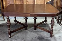 Dining table w/stretcher base & turned legs