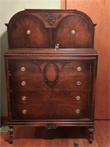 Antique 4-Drawer Dresser 391/2" W x 21"D x 62"H