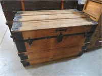 ANTIQUE METAL LIFT TOP TRUNK