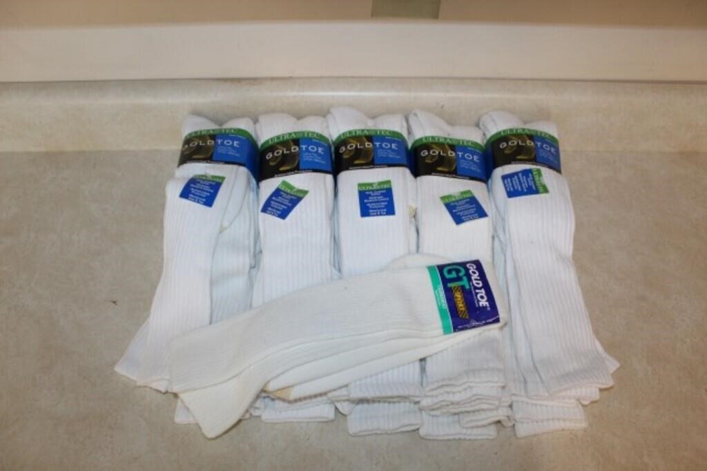 Clothing Lot: Men's Gold Toe Ultra Tech Socks Lot