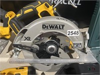 DEWALT CIRCULAR SAW NO BATTERY