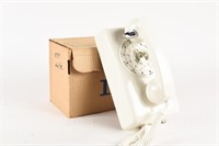 ITT WHITE MODEL 554 WALL MOUNT TELEPHONE/ NOS
