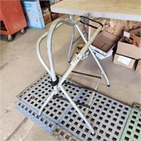 Saddle Rack