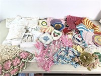 Lot of Vtg Crochet Pot Holders Table Runners