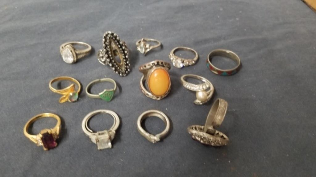 Group of miscellaneous Rings please preview one