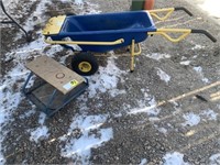 Garden cart with mechanics seat