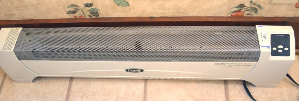 LASKO FLOOR HEATER