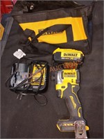 DeWalt 20V 1/4" 3 speed impact driver kit