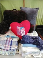 Bedding, tablecloths, rugs & pillows