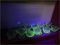 Depression glass /Uranium glass