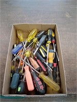 Group of assorted screwdrivers