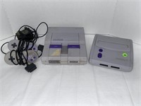 2 SUPER NINTENDO GAMING CONSOLES W/2 CONTROLLERS