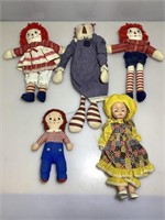 Raggedy plush dolls and more.
