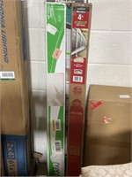 Lot of (2) 4ft Strip Lights: Lithonia Lighting