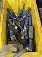 TOTE OF BALL VALVES
