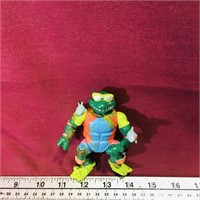 1990 TMNT Michaelangelo Action Figure