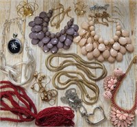 ASSORTMENT OF NECKLACES