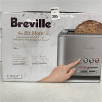 BREVILLE 2 SLICE TOASTER WITH LIFT & LOCK