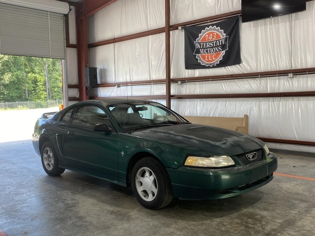 2000 Ford Mustang