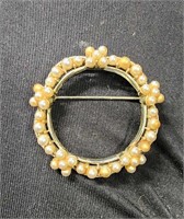 Vintage Minimalist Gold Tone  Faux Pearls Brooch