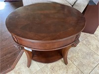 Oval Side Table, 28"x24"