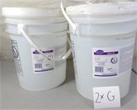 2 Buckets Diversey Oxivir Tb Cleaner 5 Gallons Ea